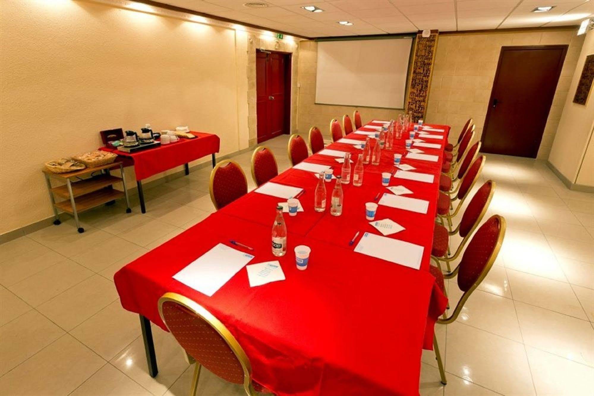 Hotel Ibis Styles Paris Hippodrome De Vincennes Joinville-le-Pont Exterior foto
